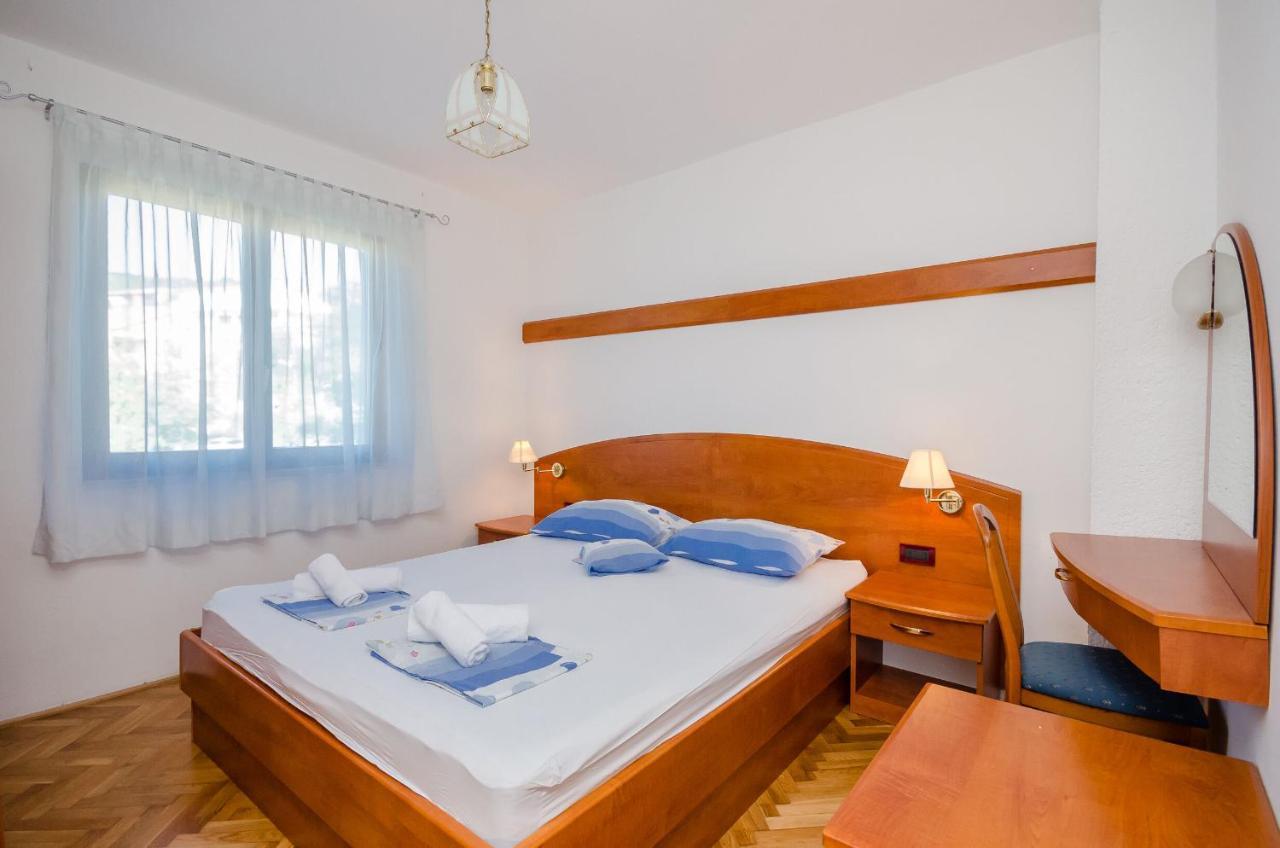 Apartments Zorka Кампор Экстерьер фото
