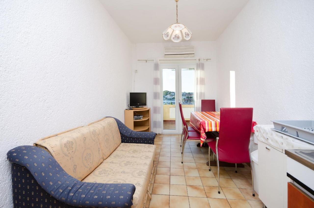 Apartments Zorka Кампор Экстерьер фото